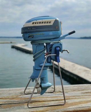 Vintage K&o Toys 1956 30 Hp Evinrude Bigtwin Toy Electric Powered Outboard Motor