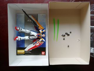 Bandai Gundam MG 1/100 XXXG - 01W Wing Gundam TV Ver.  model kit (snapbuilt) 2
