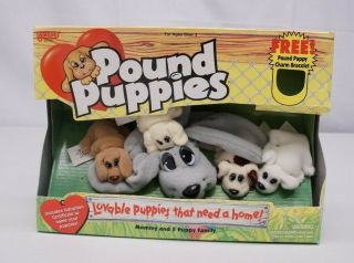Pound Puppies 30450 Lewis Galoob Toys 1995 Missing 1 Puppy & Bracelet