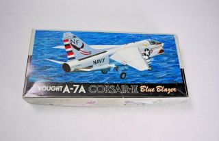 Fujimi Vought A - 7a Corsair - Ii Blue Blazer 1/72 Scale Model Kit Contents