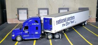 DCP 1/64 Diecast Promotions 33349 National Carriers Fr8tliner Cascadia Internal 3