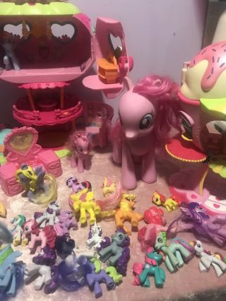 My Little Pony Ponyville Playset 4House40,  ponies,  furniture,  one Pony Walks Talks 6