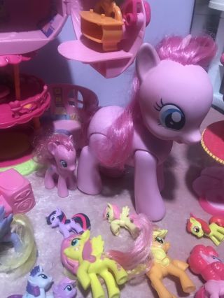 My Little Pony Ponyville Playset 4House40,  ponies,  furniture,  one Pony Walks Talks 8