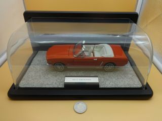 Franklin 1:24 Red 1964 1/2 Ford Mustang Convertible - W/ Display Case &