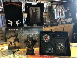 Respawn Ea Titanfall 2 Marauder Corps Collectors Edition Cooper Bust Etc No Game