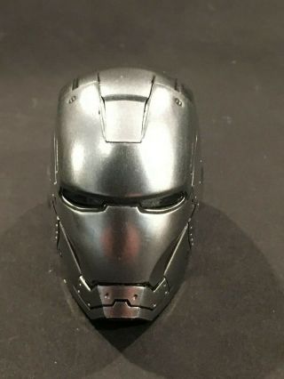 1/6 - Hot Toys - Iron Man Mark 2 Unleashed - Head Only.