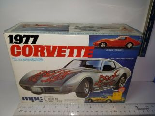 1/25 Mpc 1977 Chevrolet Corvette Model Kit