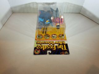 McFarlane Toys from THE BEATLES YELLOW SUBMARINE / RINGO with BLUE MEANIE 4