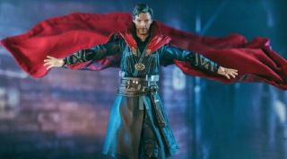 SQ - DRS - SET: Custom Painted head & wired cape for SHF Dr.  Strange (No Figure) 8