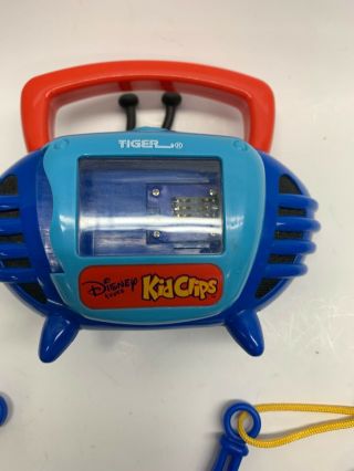 Disney Tunes KIDCLIPS Kid Clips Retro Radio Player w 20 clips Peter Pan Pooh 4