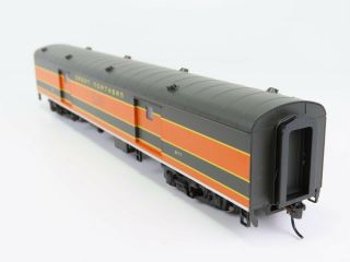 HO Scale Walthers 932 - 6801 GN Great Northern Pullman Baggage Passenger Car 277 6