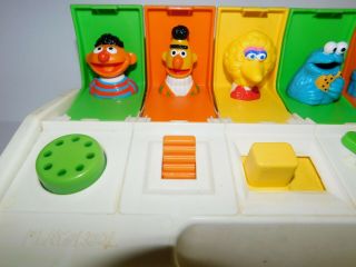 Vintage Playskool Sesame Street Poppin ' Pals Pop - Up Learning Toy 2