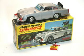 James Bond 007 Gilbert Aston - Martin Car Box - - Battery Operated -