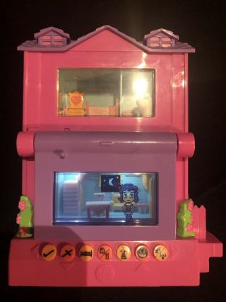 Mattel Pixel Chix 2 Story Pink House Purple Roof 2006 Interactive Electronic Toy