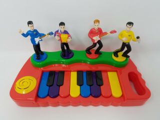 The Wiggles Toy Red Keyboard Piano Dancing Sounds Spin Master 2004