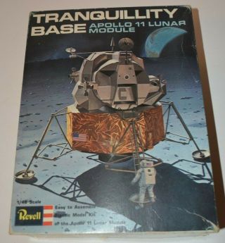 Revell Tranquility Base Apollo 11 Lunar Module Model 1/48 Scale (1975) - Opened