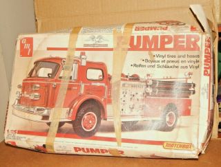Amt Matchbox 1/25 Scal American Lafrance Fire Truck Pumper Plastic Model Car Kit