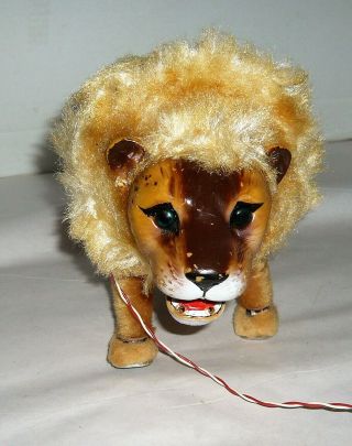 VINTAGE JAPAN BATTERY OPERATED REMOTE CONTROL LION 3