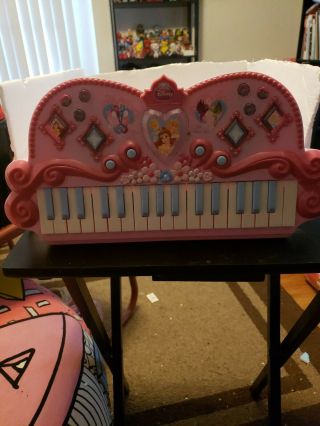 Disney Princess Pink Electronic Light - Up Instrumental Piano Keyboard: 3 - 6
