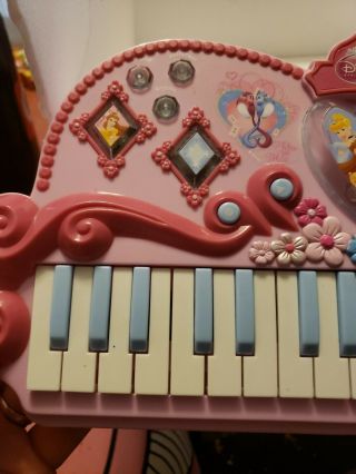 Disney Princess Pink Electronic Light - Up Instrumental Piano Keyboard: 3 - 6 3