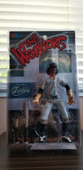 The Warriors " Furies " Red/black Face (dirty Uniform) Action Figure Mezco 2005