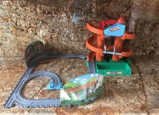 Learning Curve Take Along Thomas & Friends - Morgan ' s Mine Set Light And Sound 2