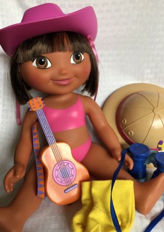 Dora The Explorer Large 15” Dress Up Adventures Doll W/clothes & Accessories