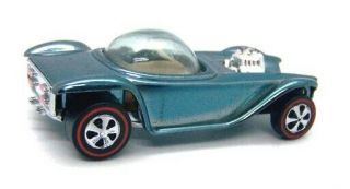 1968 Hot Wheels Redline Beatnik Bandit Spectraflame ice blue light blue whit int 2