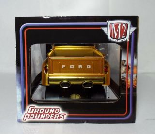 M2 Machines 1/24 Ground Pounders 1956 Ford F - 100 1/300 Chase Gold R38 Truck 4