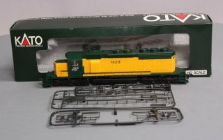 Kato 37 - 018 Ho Scale C&nw Emd Sd40 Diesel Locomotive 928 Ln/box