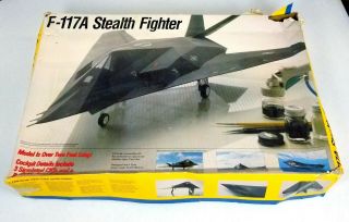 Testors F - 117a Stealth Fighter Plane 1:48 Scale Plastic Model Kit 570 -