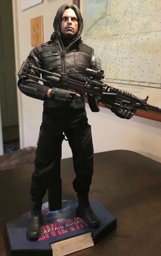 Hot Toys Mms 351 Captain America Civil War The Winter Soldier 1/6 Scale Figure