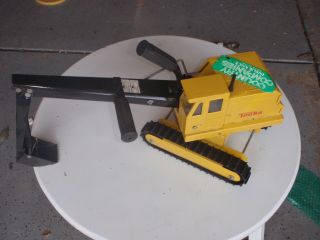 VINTAGE TOY TRUCK LONG TONKA YELLOW TRACKED METAL EXCAVATOR DIGGER 2