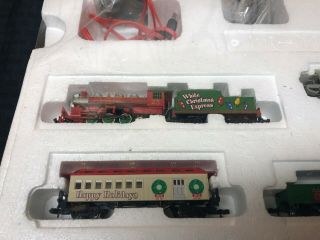 Bachmann N scale White Christmas Express Holiday Oval Electric Train Set 24016 7