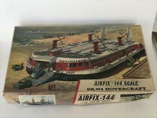 Airfix 1/144 Bhc Srn - 4 Hovercraft,  Red Stripe Type 3 Box Issue.