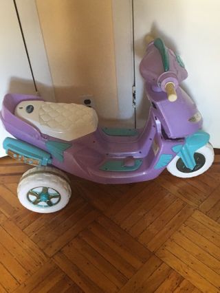 Disney Frozen Scooter Ride On Kids Toy Girls Bike Elsa Anna 6v Battery Electric 3