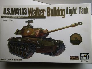 Afv Club 1:35 Scale Us M41a3 Walker Bulldog Light Tank Model Kit - Af35041