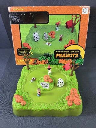 Peanuts Prowling Pumpkin Patch Music & Motion Its The Great Pumpkin