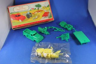 O/s - Plasticville - 1302 Farm Implement - Green W/yellow -