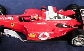 Hotwheels 1/18 F1 Ferrari F2004 World Champ Michael Schumacher full livery 8