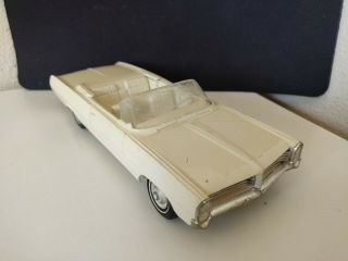 1964 Pontiac Bonneville Convertible 1:25 Scale Dealer Promo Model Car