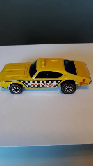 hot wheels redlines Olds 442 Maxi taxi in great shape 3