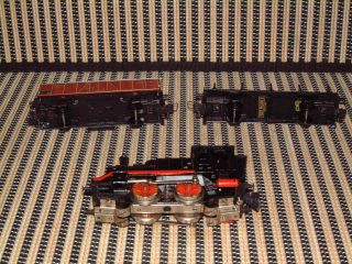VINTAGE DISTLER BATTERY OPERATED TRAIN.  COMPLETE & W/BOX FULLY 5