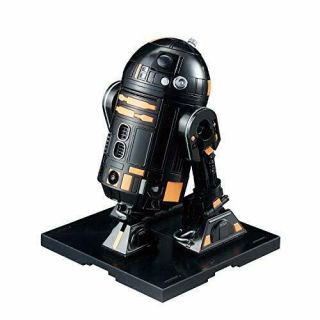 Star Wars R2 - Q5 1/12 Scale Plastic Model