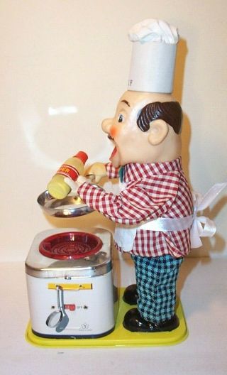 1960 ' s BATTERY OPERATED CHEF COOK VINTAGE TIN TOY BURGER / PIGGY BBQ BUDDY 4