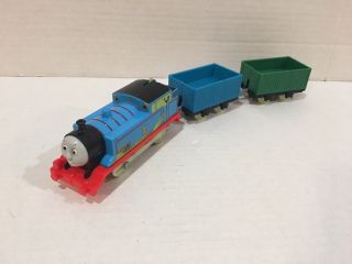 Thomas Motorized Train Glow In The Dark With Cars Trackmaster