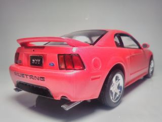 1999 Ford Mustang Cobra Svt Edge Hot Pink Metallic Built Model Car Revell 1/25