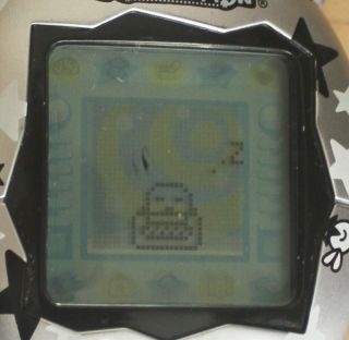 2004 Bandai Tamagotchi Connection Silver Star SPANISH ONLY Version Virtual Pet 2