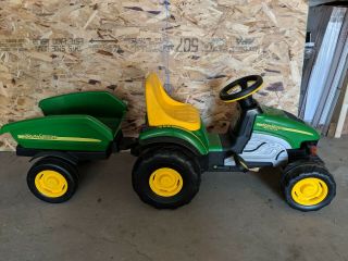 Peg Perego John Deere Farm Tractor And Trailer Pedal Ride - On