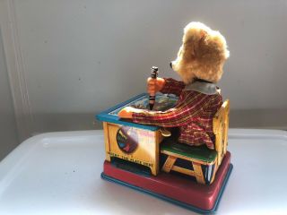 vintage battery operated teddy the artist Bear Tin toy by Yonezawa Y Co 7